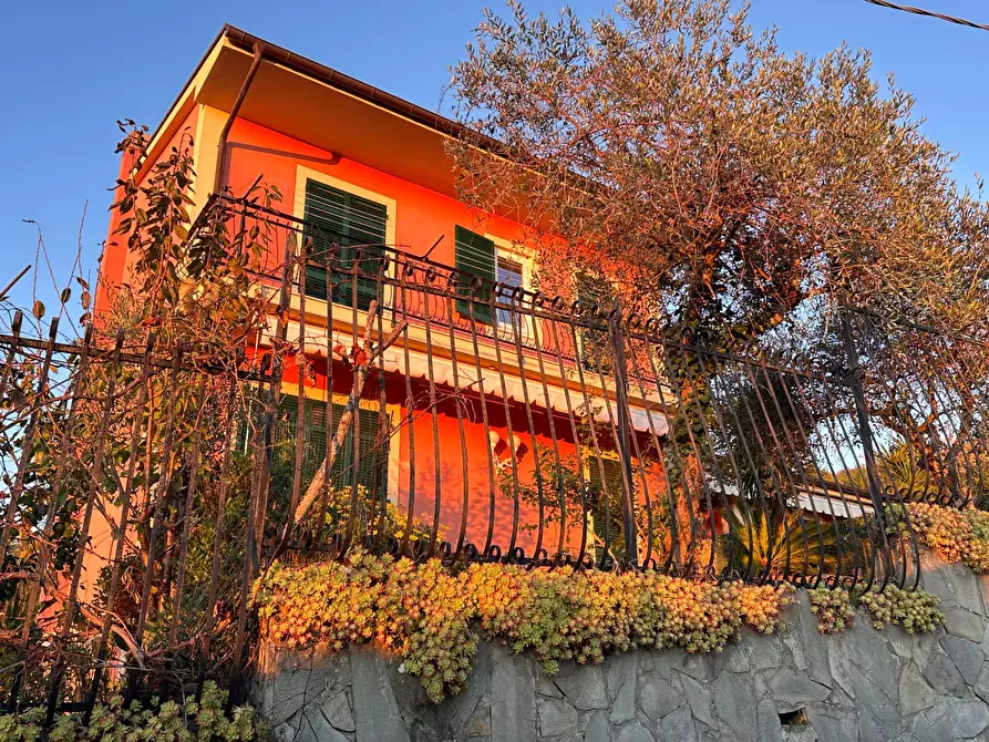 Immagine 6 di Villa in vendita  a Lavagna