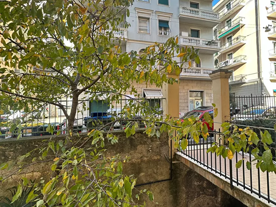 Immagine 11 di Appartamento in vendita  in VIA CESARE CABELLA 35 a Genova
