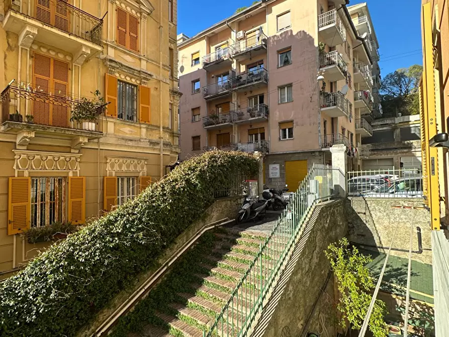 Immagine 15 di Appartamento in vendita  in VIA CESARE CABELLA 35 a Genova