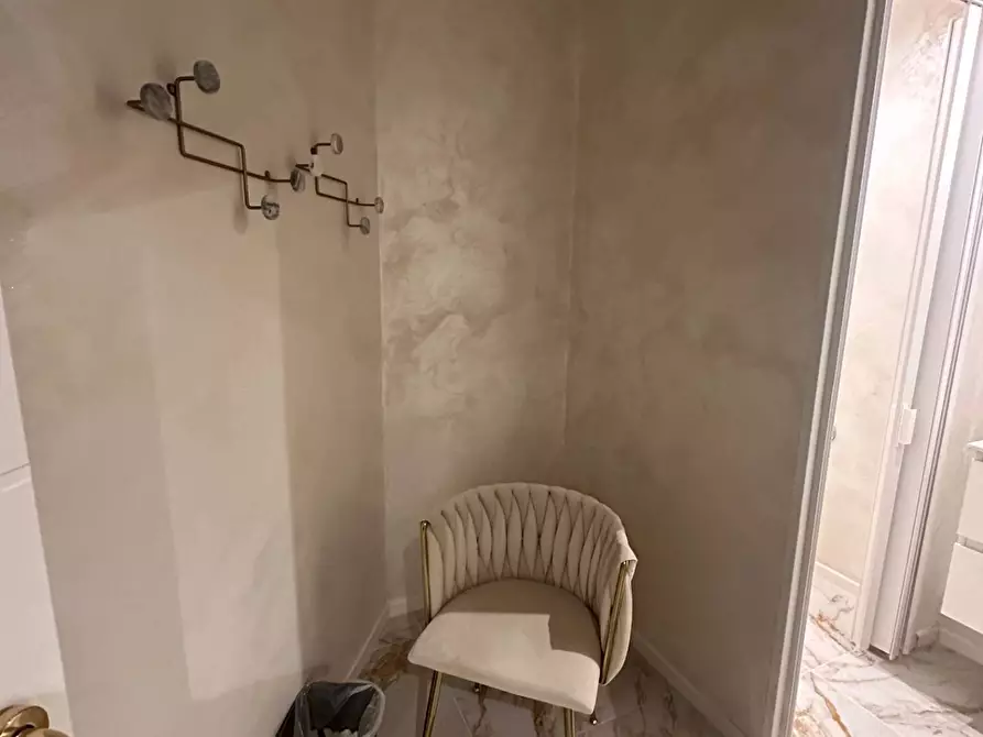 Immagine 6 di Negozio in vendita  in VIA DEL COMMERCIO 8P a Genova