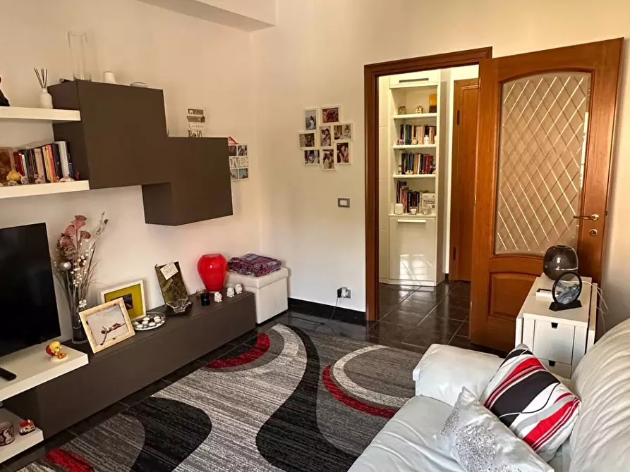 Immagine 3 di Appartamento in vendita  in Via Raffaele Ricca 20 a Genova