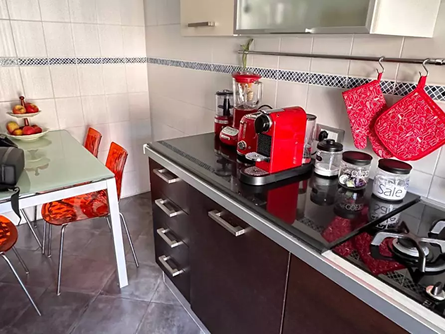 Immagine 6 di Appartamento in vendita  in Via Raffaele Ricca 20 a Genova