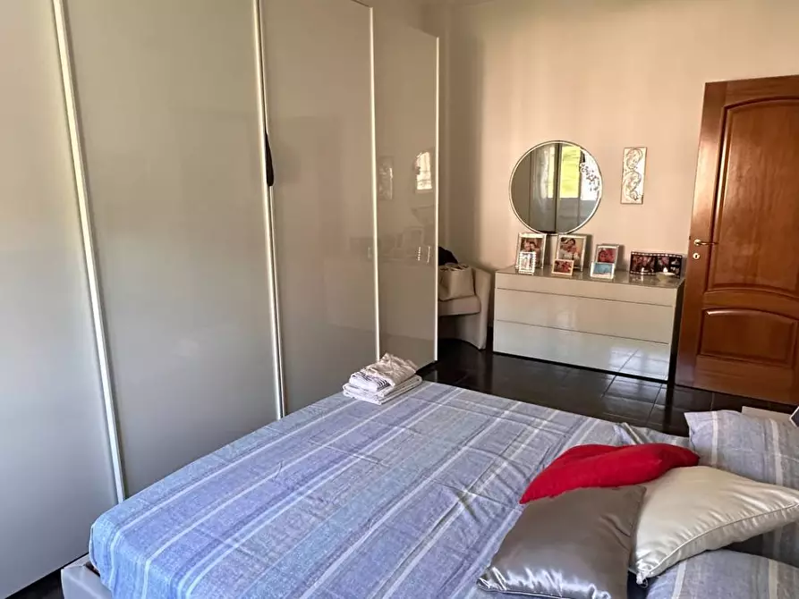 Immagine 1 di Appartamento in vendita  in Via Raffaele Ricca 20 a Genova