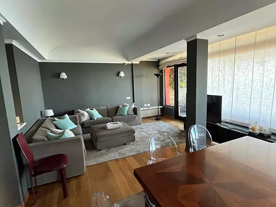 Immagine 4 di Villa in vendita  in Via Roma 54 a Genova