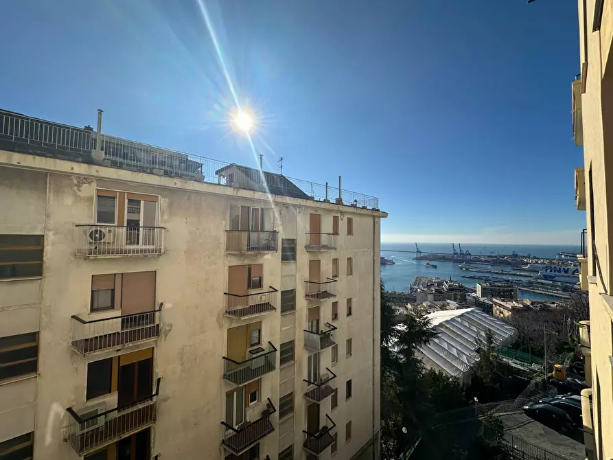 Immagine 13 di Appartamento in vendita  in Largo San Francesco Da Paola 53 a Genova