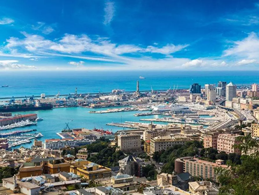 Immagine 3 di Negozio in vendita  in piazza Dinegro a Genova