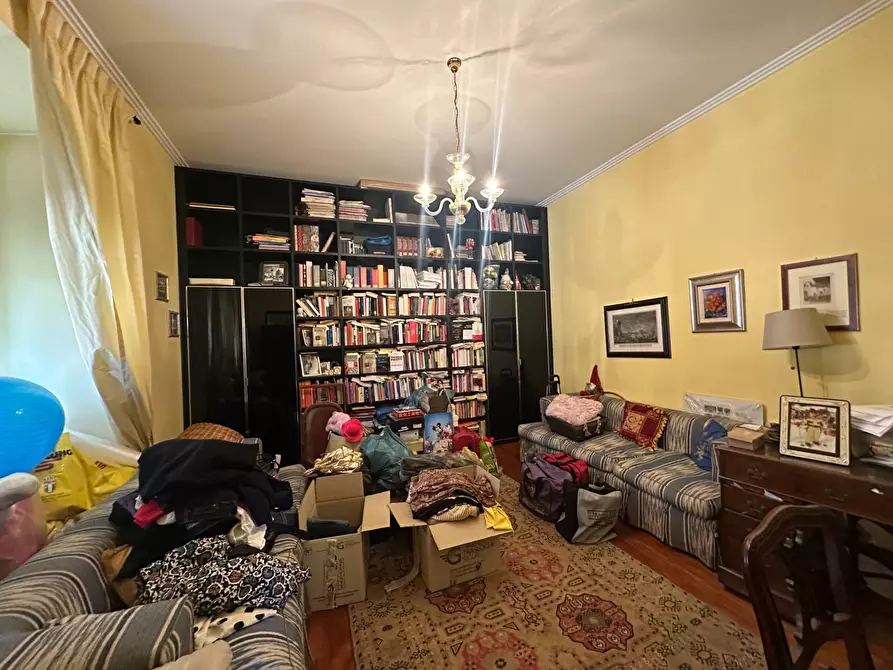 Immagine 6 di Appartamento in vendita  in PIAZZA CORVETTO 1 a Genova