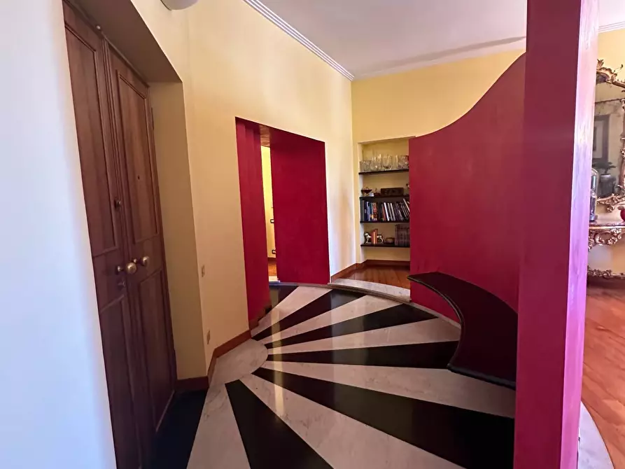 Immagine 10 di Appartamento in vendita  in PIAZZA CORVETTO 1 a Genova