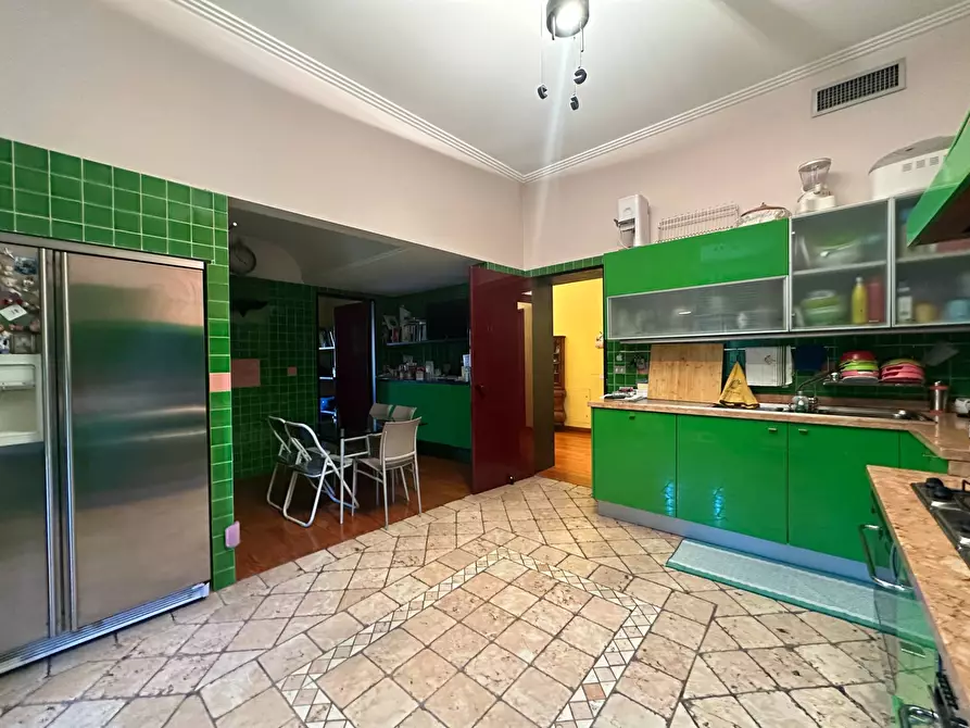 Immagine 12 di Appartamento in vendita  in PIAZZA CORVETTO 1 a Genova