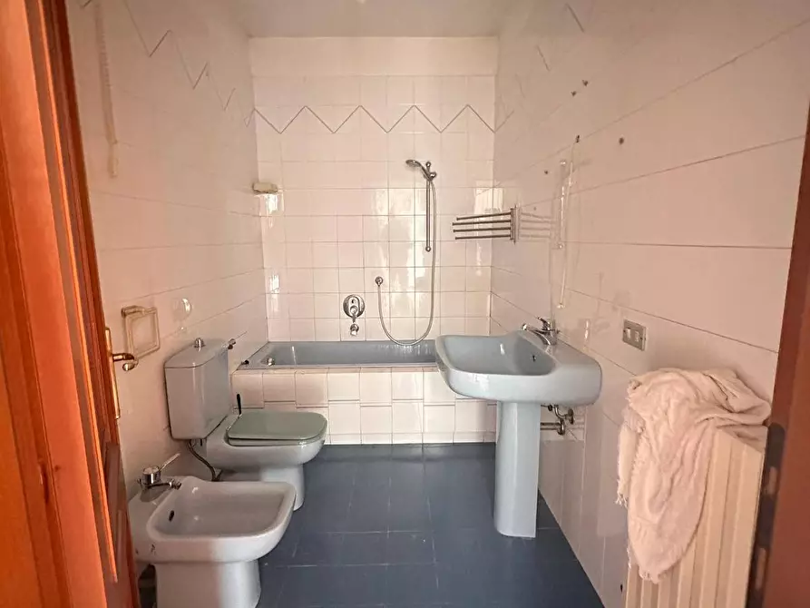 Immagine 21 di Appartamento in vendita  in Strada Nuova 15 a Ovada