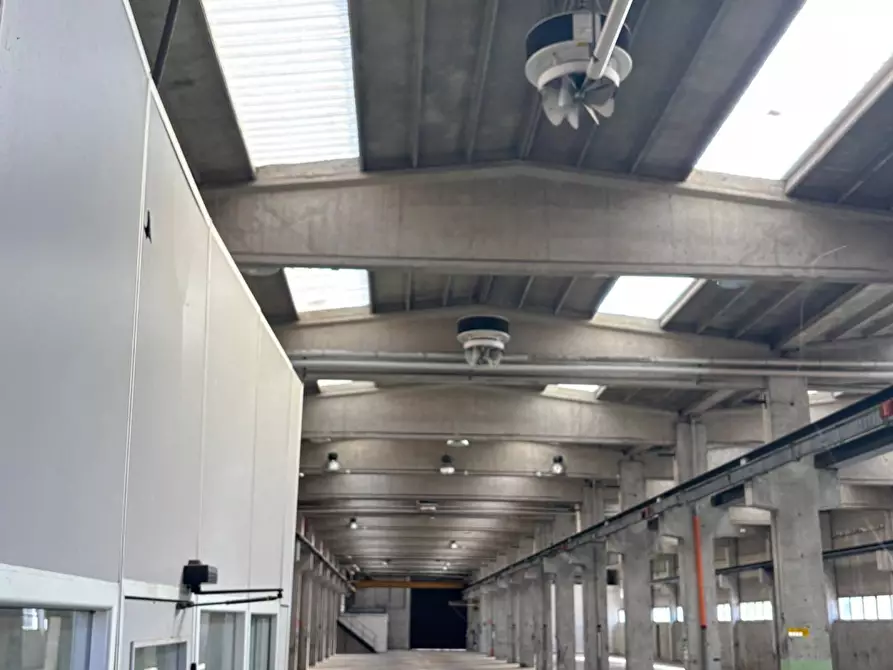 Immagine 11 di Capannone industriale in vendita  in Via Pontasso a Casella