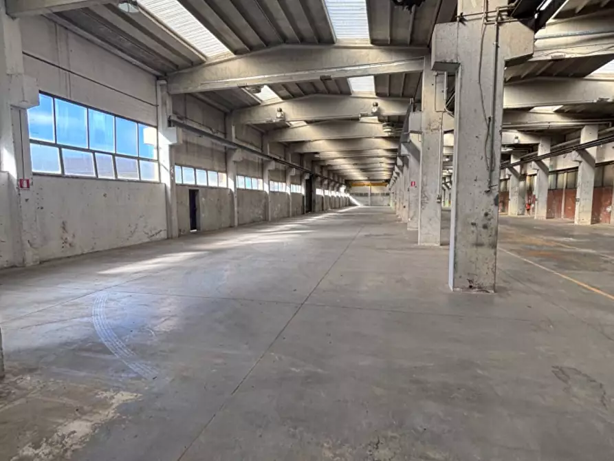 Immagine 37 di Capannone industriale in vendita  in Via Pontasso a Casella