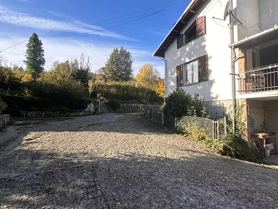 Immagine 4 di Casa indipendente in vendita  in Via Caramagna 23 a Alice Bel Colle