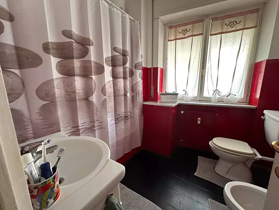 Immagine 12 di Appartamento in vendita  in Via Piaggio 18 a Genova