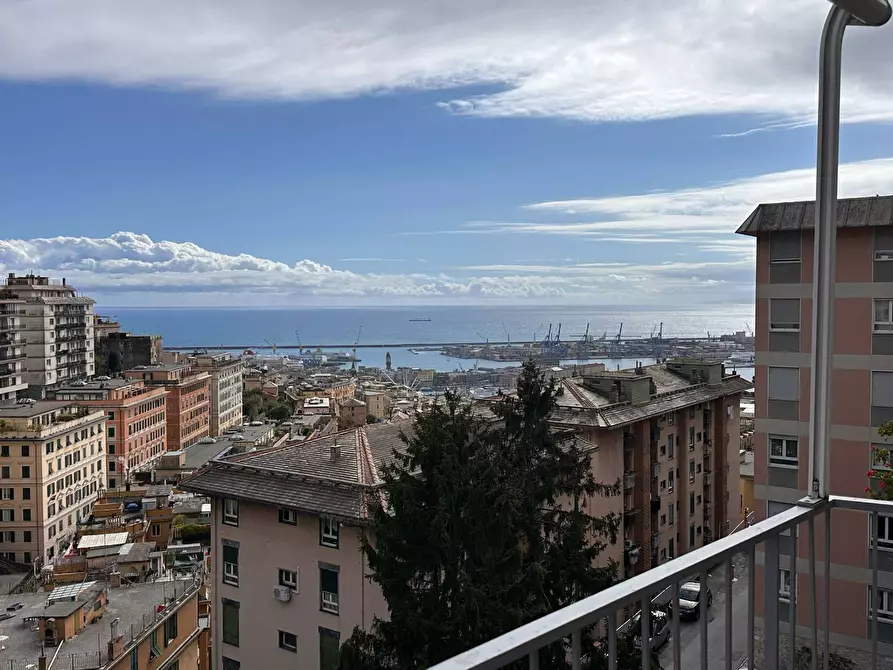 Immagine 21 di Appartamento in vendita  in Via Piaggio 18 a Genova