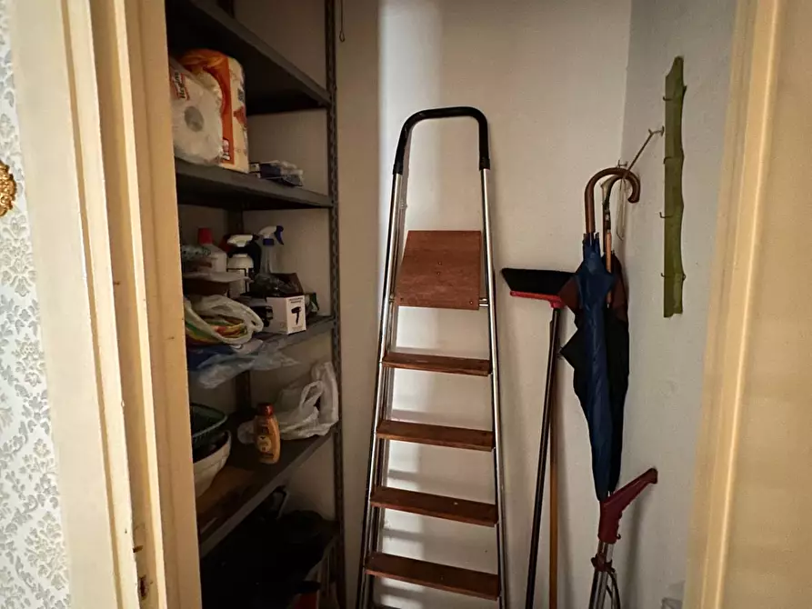 Immagine 8 di Appartamento in vendita  in salita torre del menegotto 8 a Rapallo