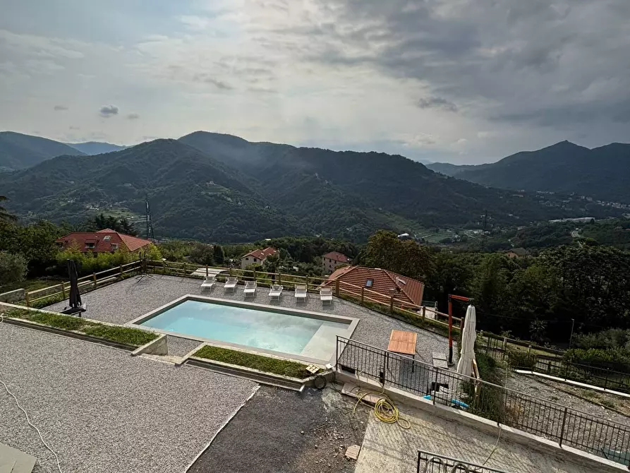 Immagine 13 di Casa semindipendente in vendita  in Via Costa Favareto 4 a Crocefieschi