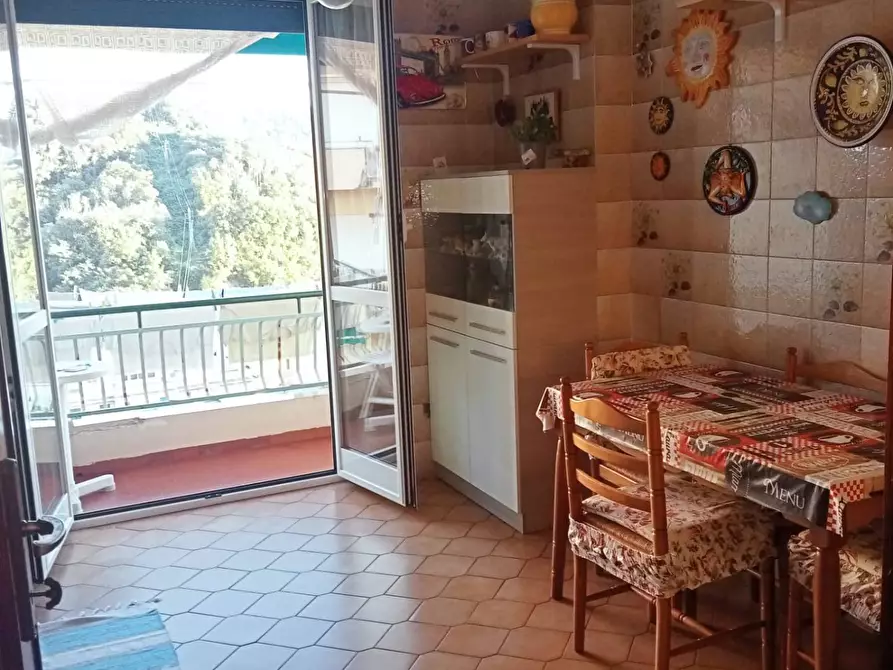 Immagine 9 di Appartamento in vendita  in Via Pierino Negrotto Cambiaso 22 a Genova