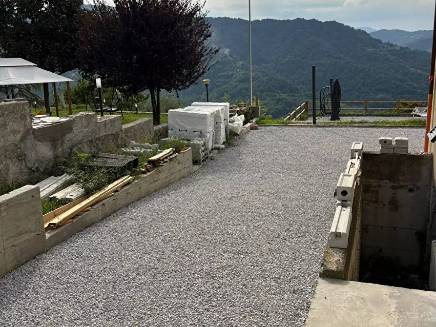 Immagine 25 di Casa semindipendente in vendita  in Via Costa Favareto 4 a Crocefieschi