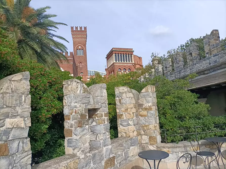 Immagine 30 di Appartamento in vendita  in corso ugo bassi a Genova