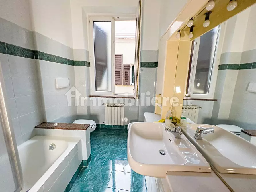 Immagine 7 di Appartamento in vendita  in VIA MONTEZOVETTO 12 a Genova