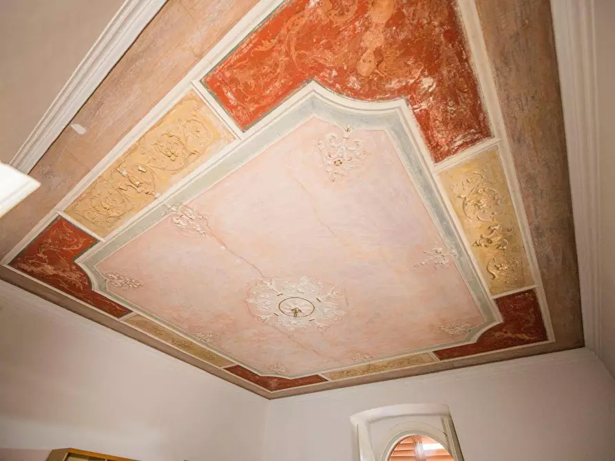 Immagine 10 di Appartamento in vendita  in corso ugo bassi a Genova