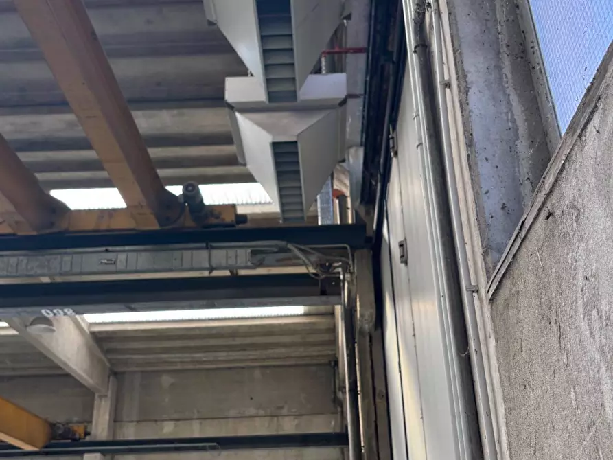 Immagine 10 di Capannone industriale in vendita  in Via Pontasso a Casella