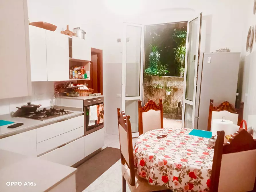 Immagine 5 di Appartamento in vendita  in Via Venezia a Genova