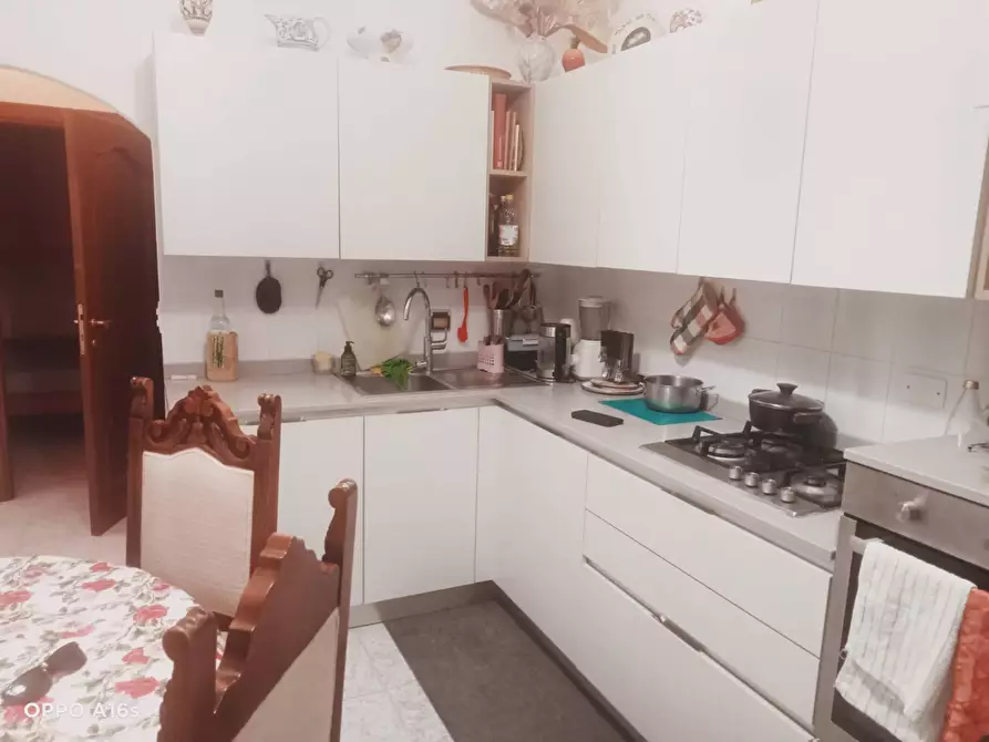 Immagine 1 di Appartamento in vendita  in Via Venezia a Genova