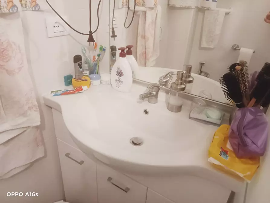 Immagine 12 di Appartamento in vendita  in Via Venezia a Genova