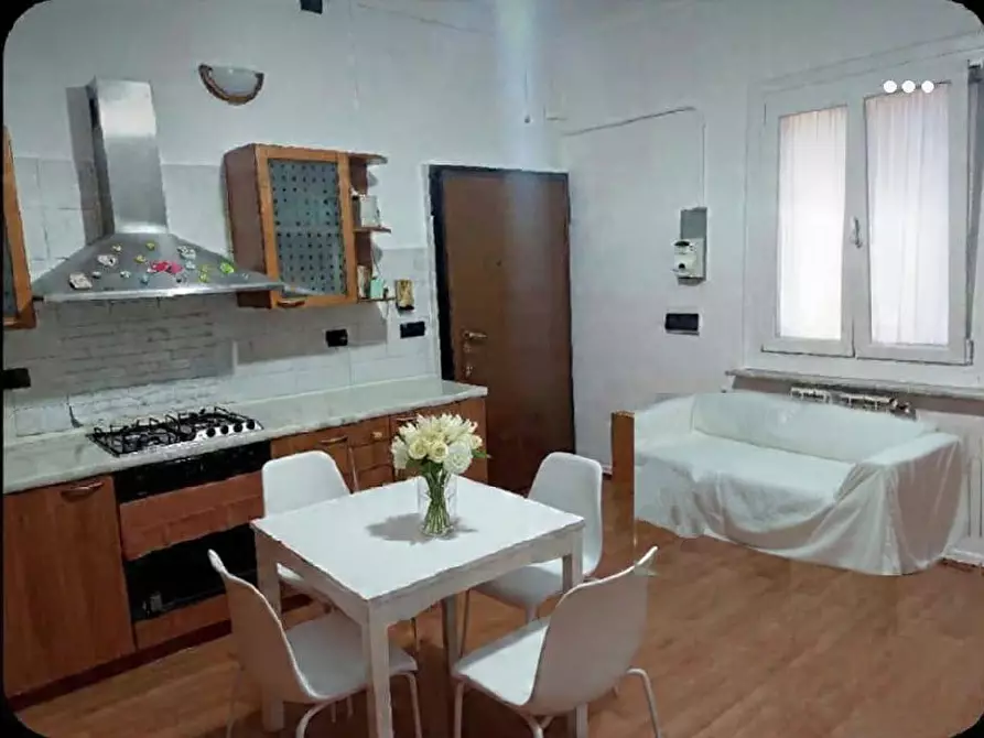 Immagine 2 di Appartamento in vendita  in Via Vicenza 2 a Genova