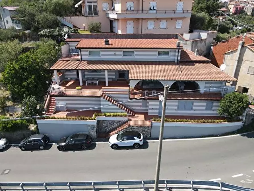 Immagine 4 di Casa semindipendente in vendita  in Via Umberto Maddalena 30 a Beverino