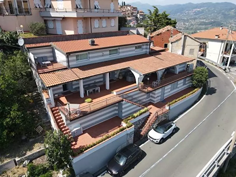 Immagine 5 di Casa semindipendente in vendita  in Via Umberto Maddalena 30 a Beverino