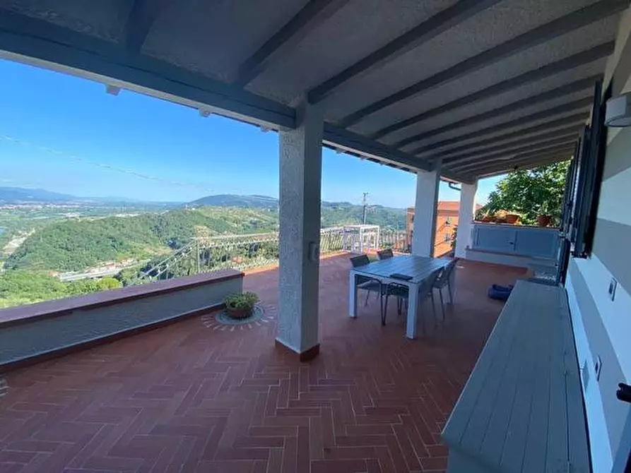 Immagine 33 di Casa semindipendente in vendita  in Via Umberto Maddalena 30 a Beverino