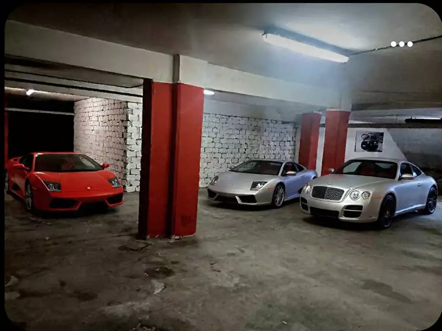 Immagine 4 di Locale commerciale in affitto  in Via Trento a Genova