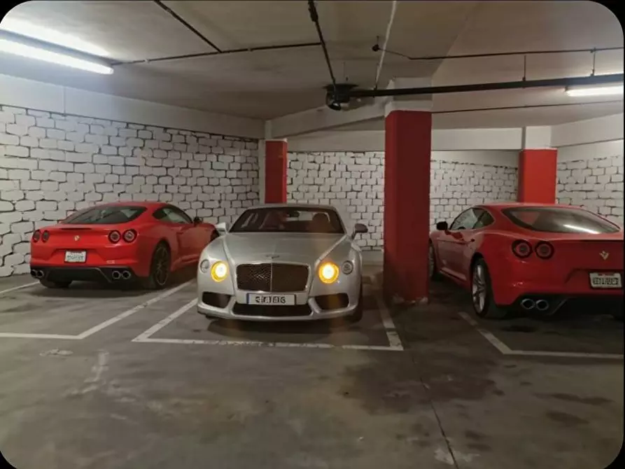 Immagine 1 di Locale commerciale in affitto  in Via Trento a Genova