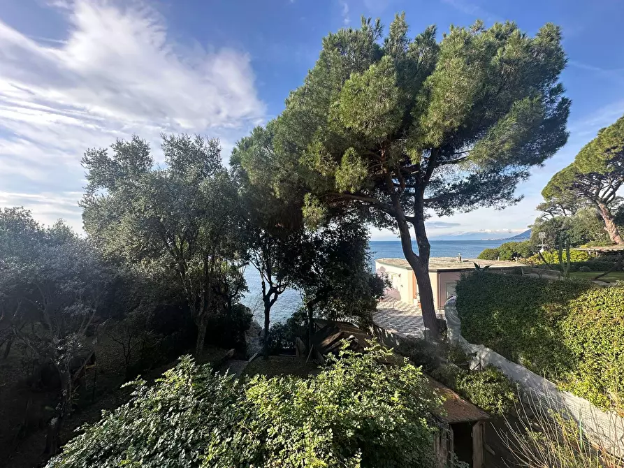 Immagine 6 di Villa in vendita  in Via romagneno 32 a Recco