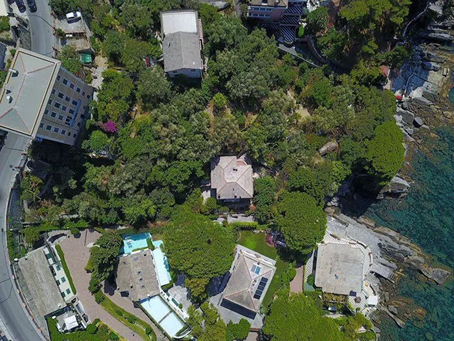 Immagine 2 di Villa in vendita  in Via romagneno 32 a Recco