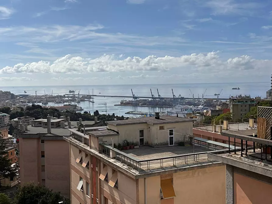 Immagine 3 di Appartamento in vendita  in Via Ferrara 255 a Genova