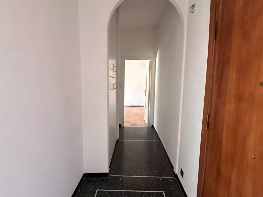 Immagine 10 di Appartamento in vendita  in Via Ferrara 255 a Genova