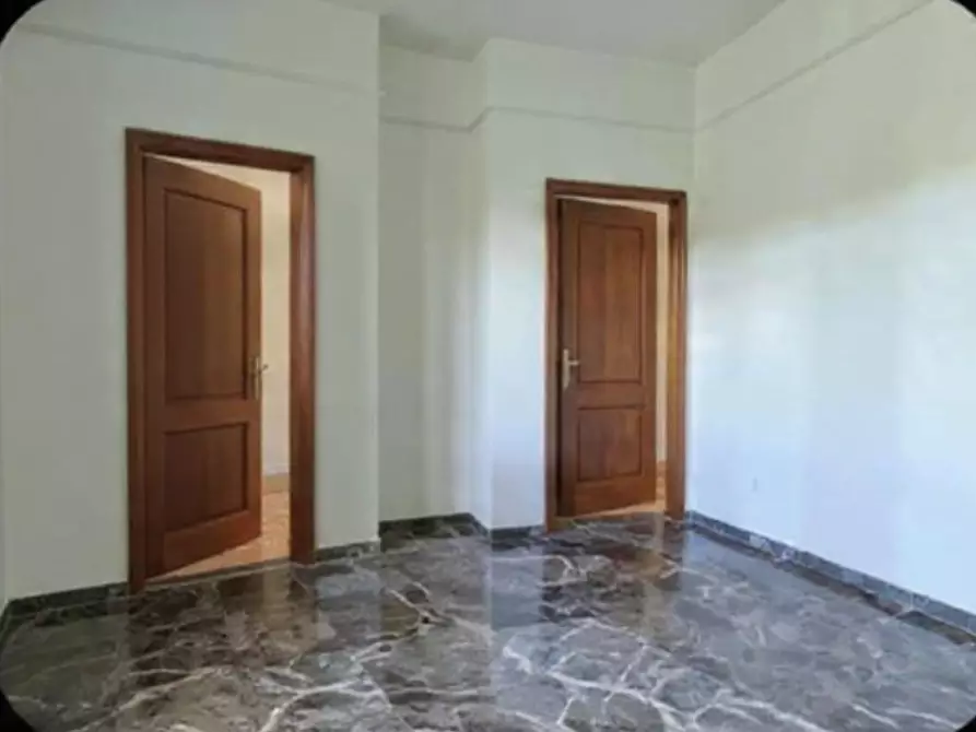 Immagine 3 di Appartamento in vendita  in Via Giovanni Bovio 2 a Genova