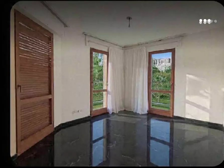 Immagine 1 di Appartamento in vendita  in Via Giovanni Bovio 2 a Genova