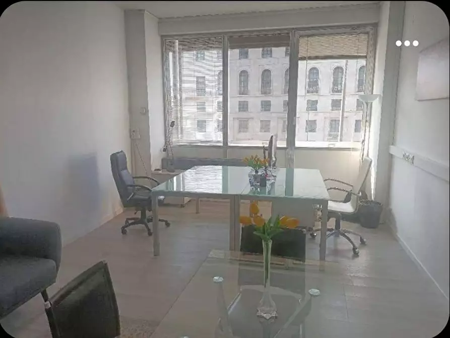 Immagine 1 di Ufficio in affitto  in Piazza Borgo Pila a Genova