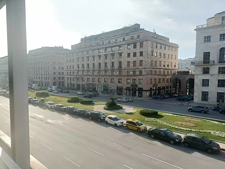 Immagine 6 di Ufficio in affitto  in Piazza Borgo Pila a Genova