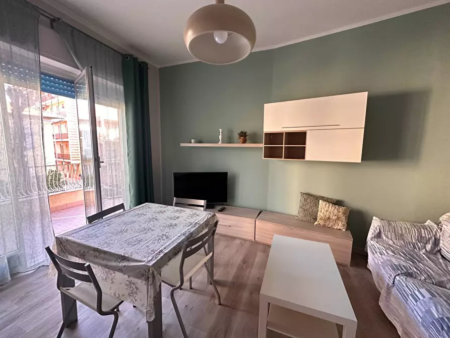 Immagine 1 di Appartamento in affitto  in CORSO BUENOS AIRES a Lavagna