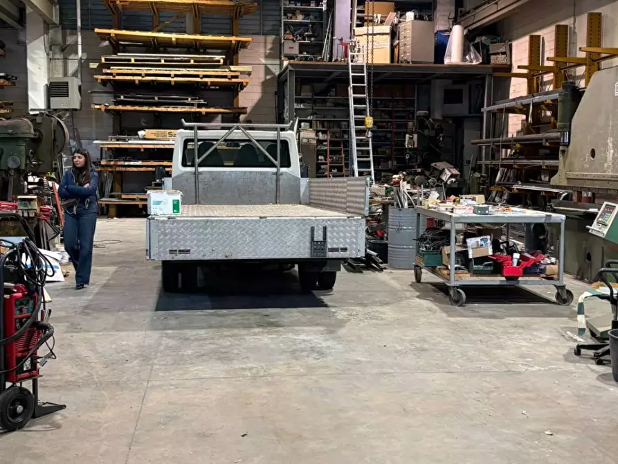 Immagine 10 di Capannone industriale in affitto  in Via Albisola a Genova