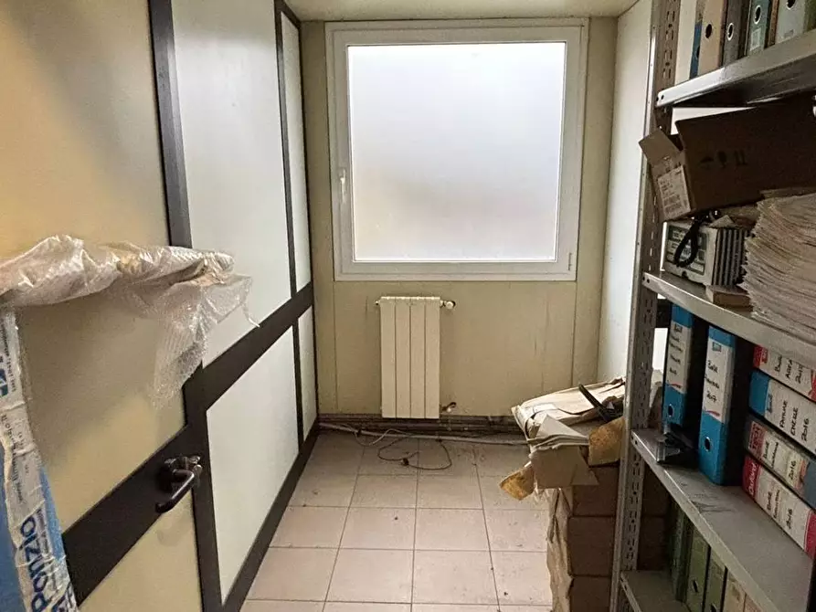 Immagine 13 di Capannone industriale in affitto  in Via Albisola a Genova