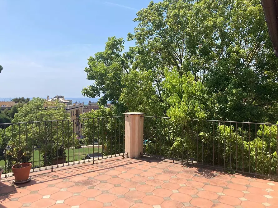 Immagine 5 di Villa in vendita  a Genova