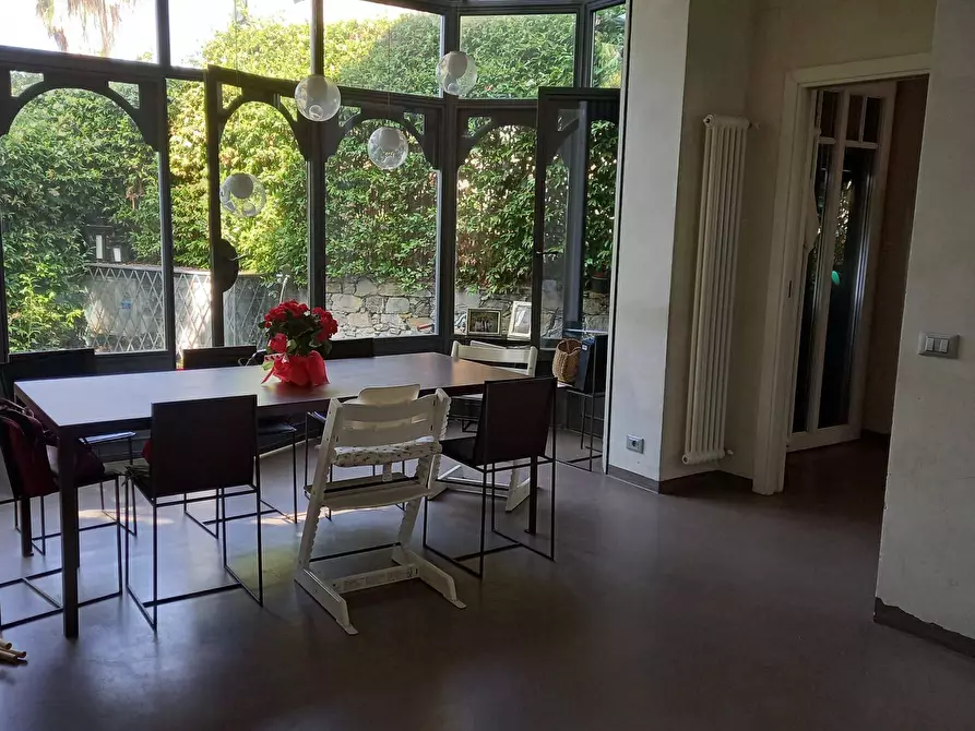 Immagine 1 di Villa in vendita  a Genova