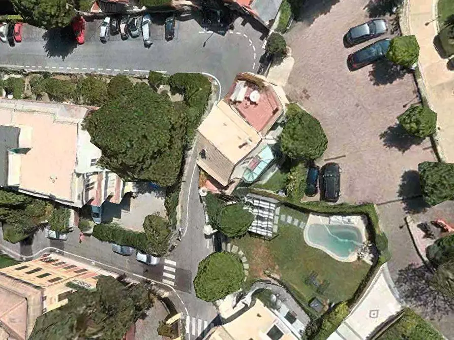 Immagine 17 di Villa in vendita  a Genova